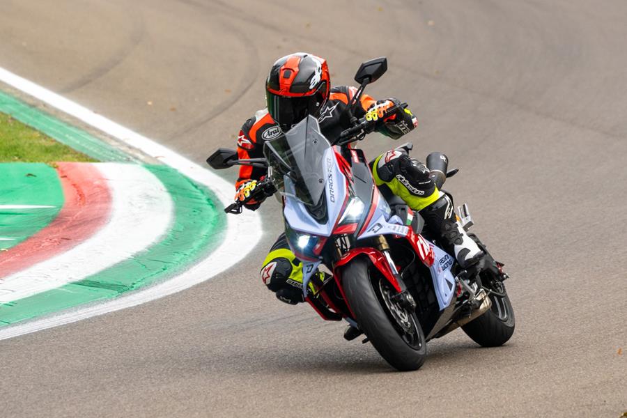 2025-on Italjet Dragster 700 Twin Gresini Edition, tackling a right turn on track