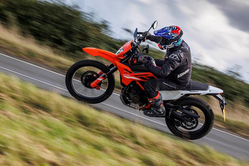 2025-on KTM 390 Enduro R loading up the front end