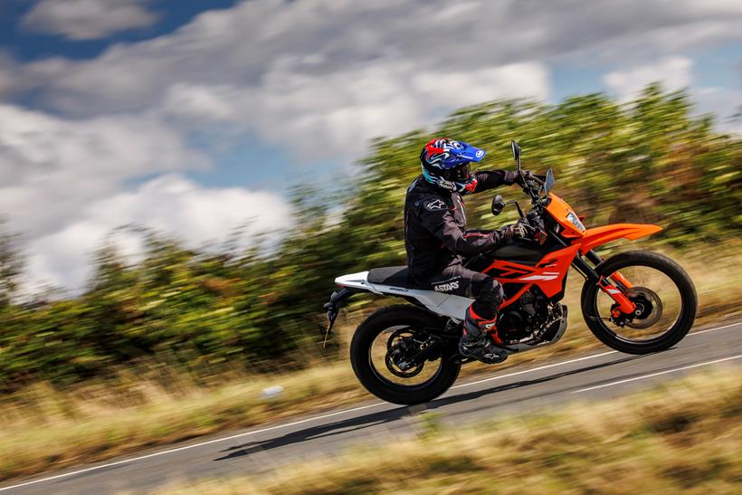 2025-on KTM Enduro 390 R on the road riding to the trails