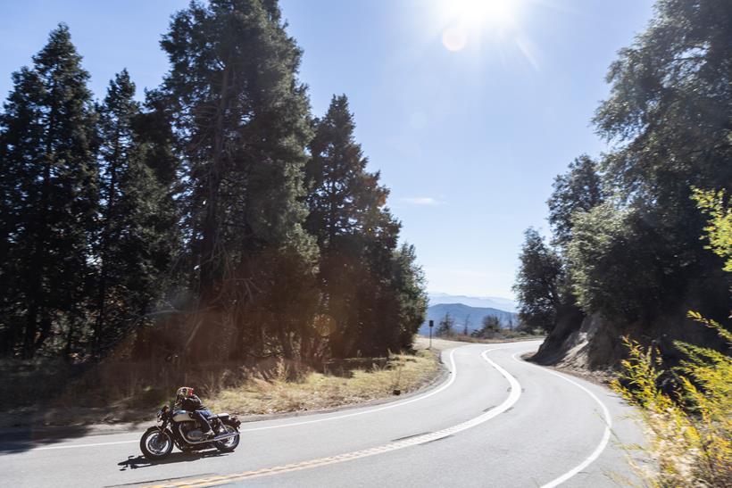 2026-on Triumph Bonneville T120 cornering