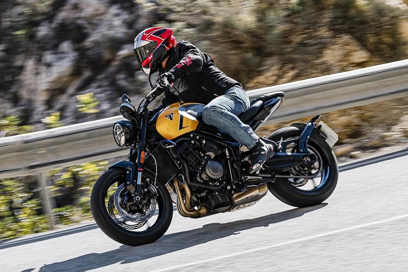 2026 Triumph Trident 660, rolling image of left side