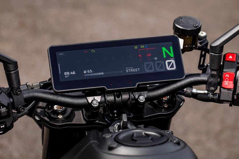 2026-on KTM 990 Duke R: close-up of the dash