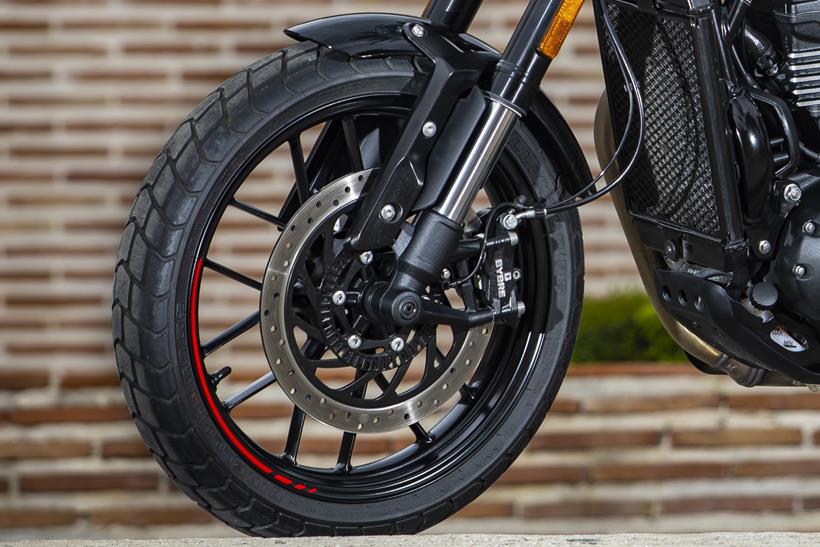 2026-on Triumph Tracker 400, close up of front wheel