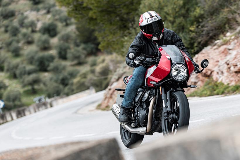 2026-on Triumph Thruxton 400 on the road
