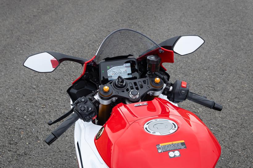 2026-on Yamaha R7 revised handlebar position