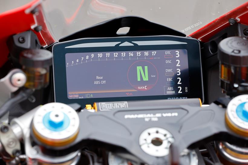 2026-on Ducati Panigale V4 R, close up of colour dash