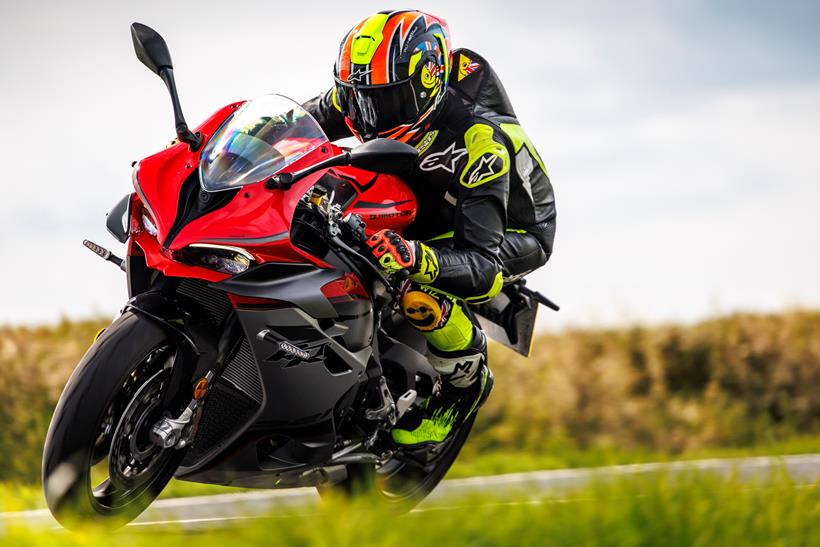 2026-on QJMotor SRK 921 RR front on shot