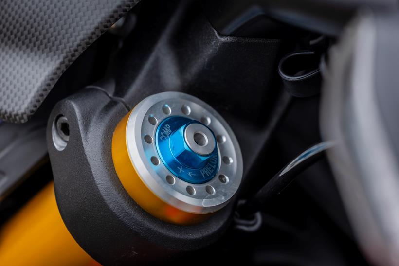 2026-on Ducati Diavel V4 RS adjustable Öhlins