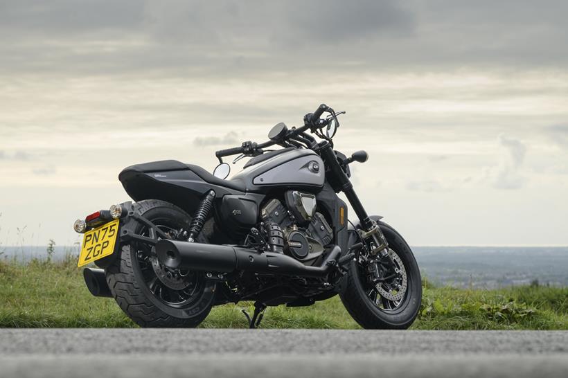 QJMotor SRV600V, parked at the roadside.