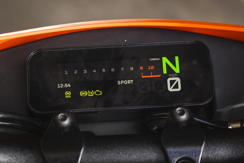 KTM 390 SMC-R, close up of TFT display