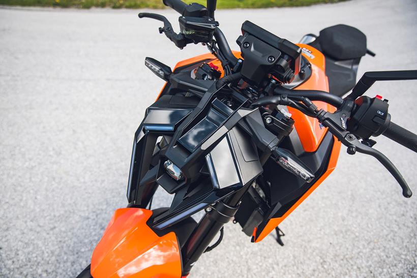2027-on KTM 790 front end detail