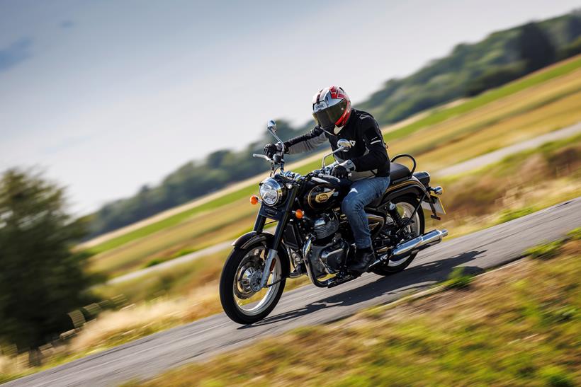 2026-on Royal Enfield Bullet 650 motoring along a country lane