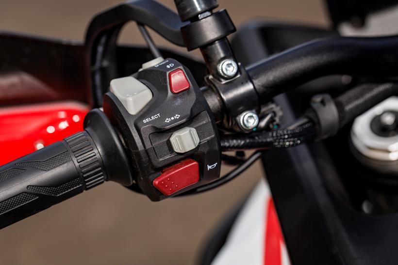 2026-on QJMotor SRT 450 RX left hand switchgear