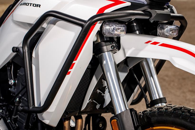 2026-on QJMotor SRT 450 RX front detail